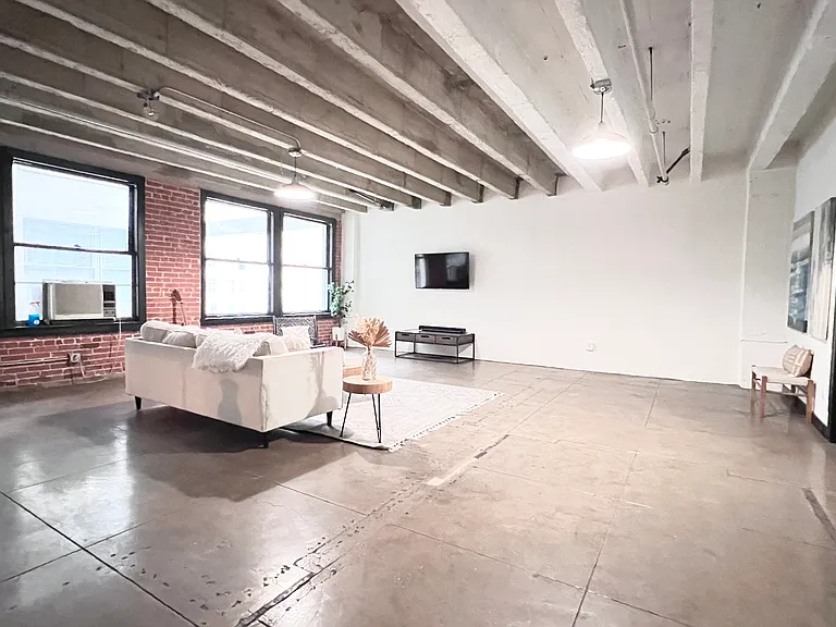 Spring Tower Lofts — Photo 11
