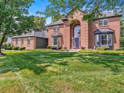 16947 Woodland Hills Dr S, Granger, IN, 46530