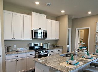 8515 Titanium Cir, Woodbury, MN 55129