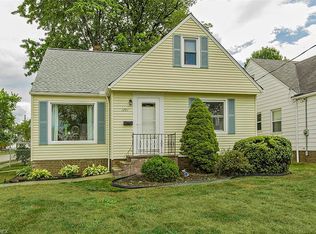 1291 Belrose Rd, Mayfield Heights, OH 44124