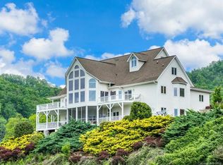 64 Silvers Cove Rd, Clyde, NC 28721