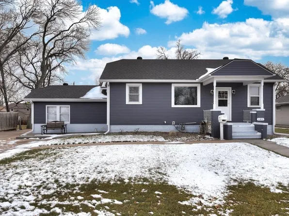 2011 E 1st St, Fremont, NE 68025