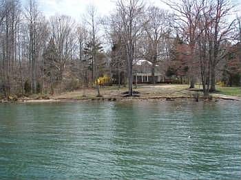 1st image of 333 Cooke Ln