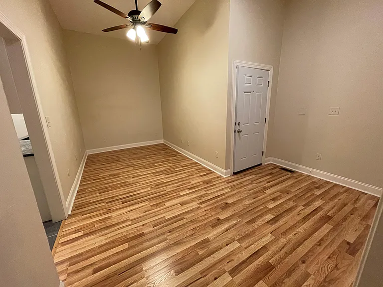 4028 Liberty Ave — Photo 66