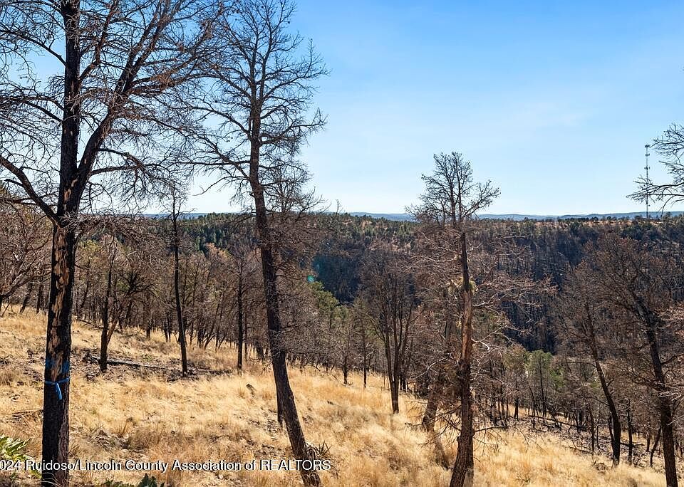 2nd image of 136 Gavilan Hills Rd