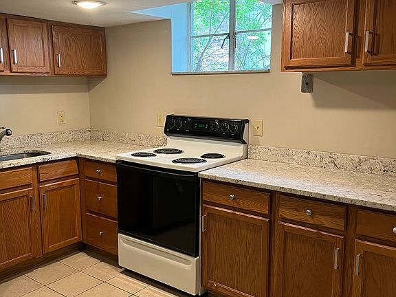 3rd image of 231 Loraine Ave #5