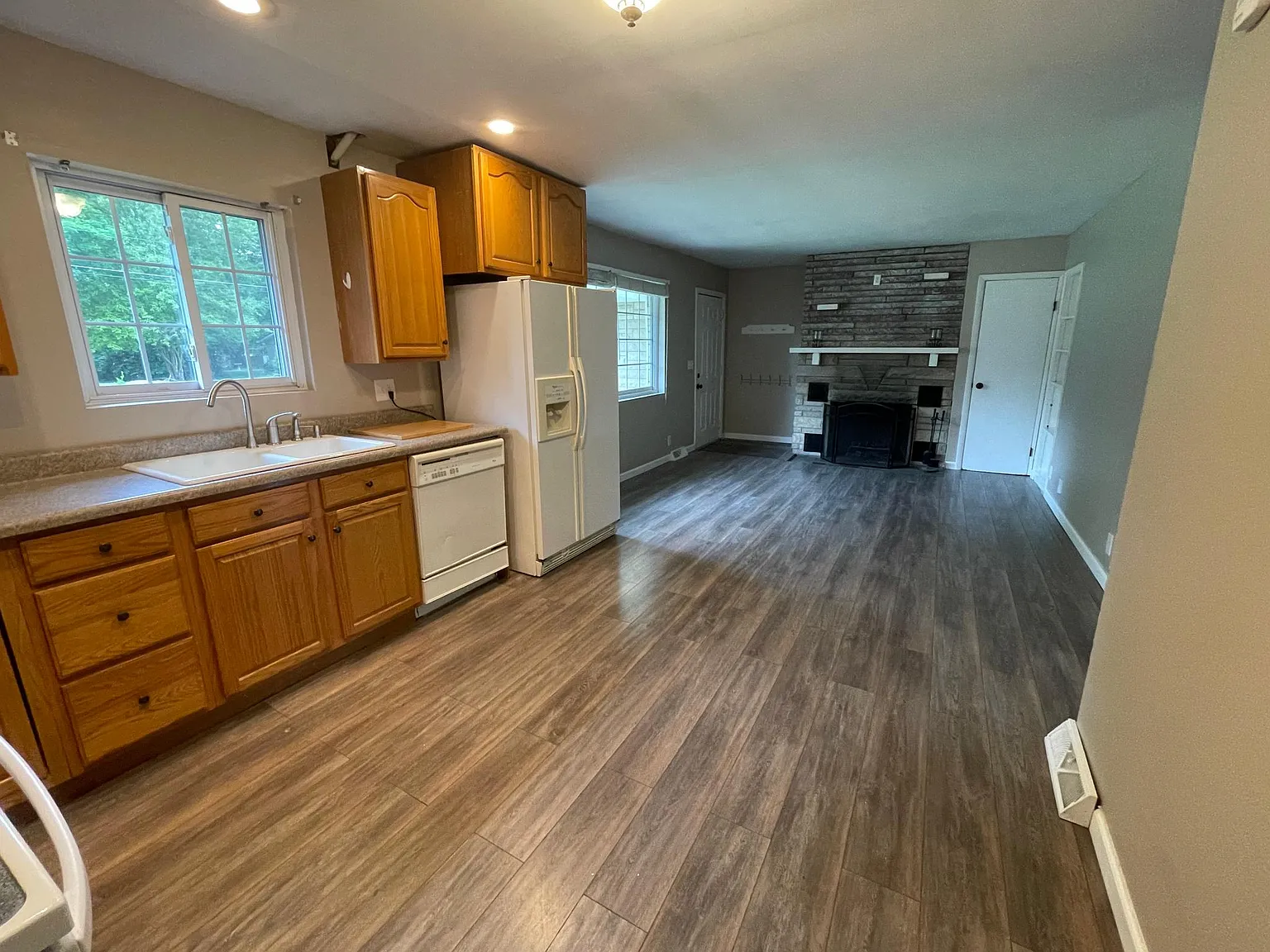 10661 N Park Ave — Photo 3