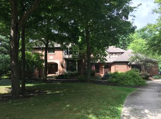 6902 Hunting Hollow Ln E, Hudson, OH 44236