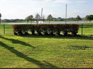 1826 High Falls Ln, Pearland, TX 77581