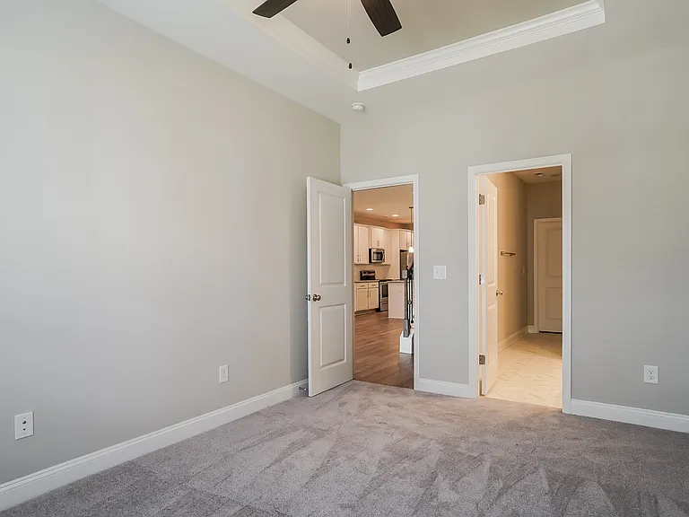 7236 Bellacroft Dr — Photo 12