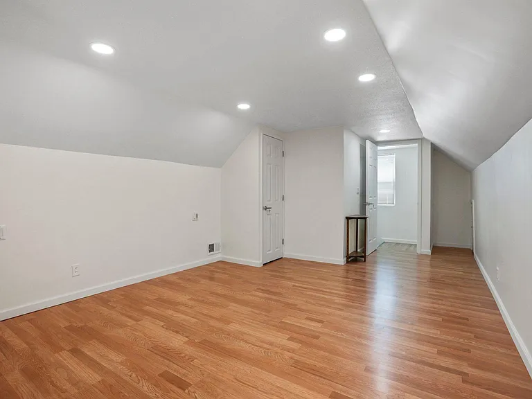 1778 Kenny Rd — Photo 29