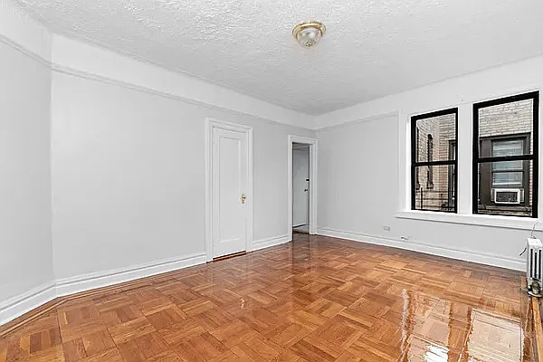 35 Thayer St #4G — Photo 4