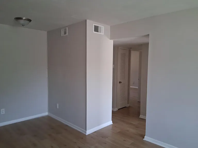 Fairburn Gordon Apartments — Photo 16