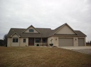 4647 N Thomas Rd, Freeland, MI 48623