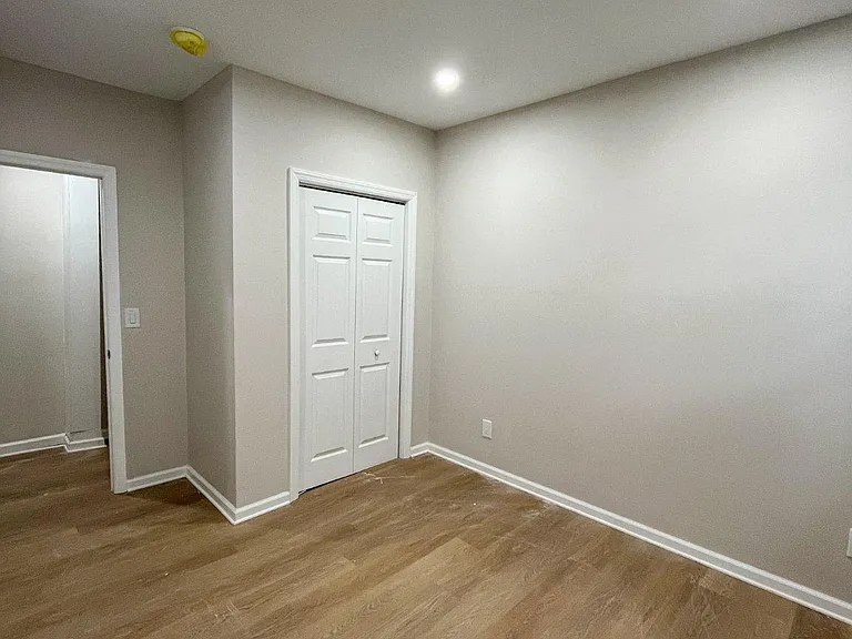 200 Fulton St — Photo 7