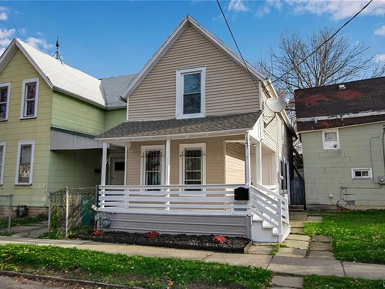 147 Gorton St — Photo 2