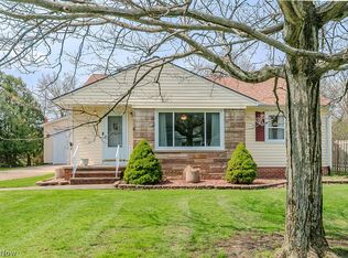 400 Harris Rd, Richmond Heights, OH 44143