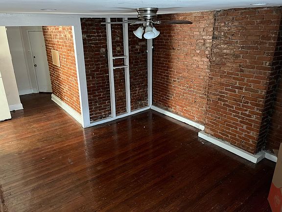 3rd image of 1108 S 47th St APT B4