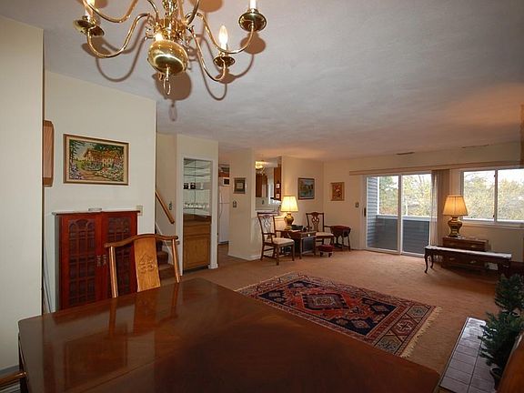 4th image of 400 Colonial Dr Unit 38