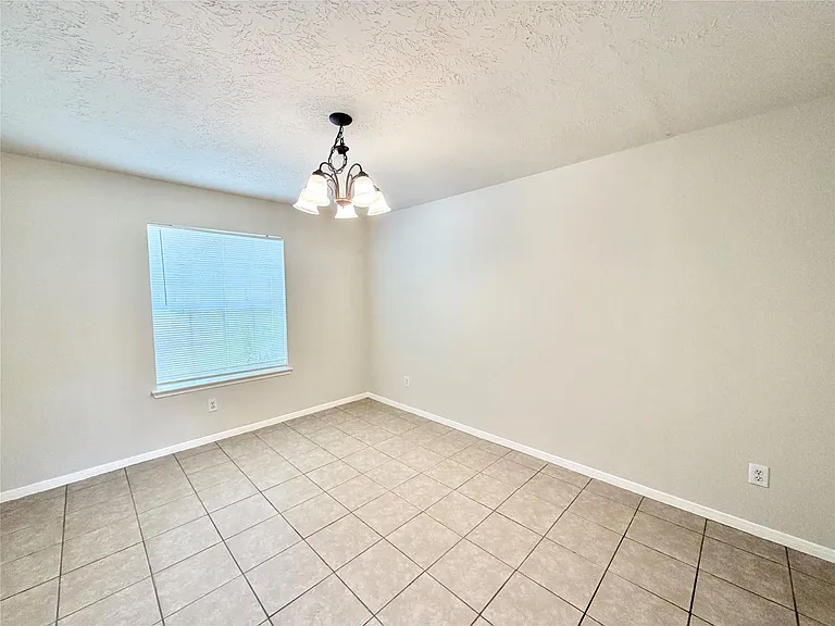 21734 Texian Ct — Photo 4