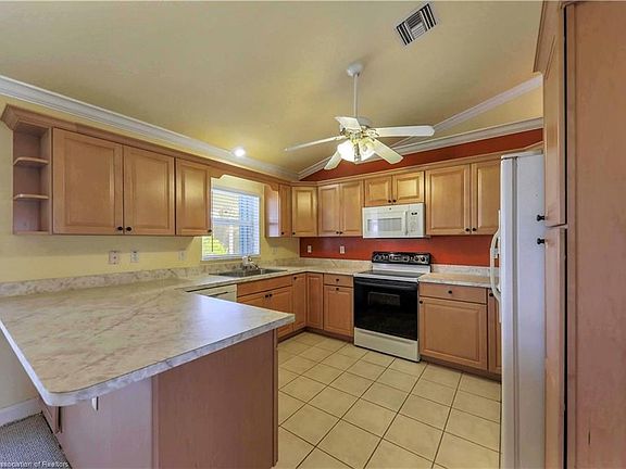 3rd image of 6474 Placid Lakes Blvd