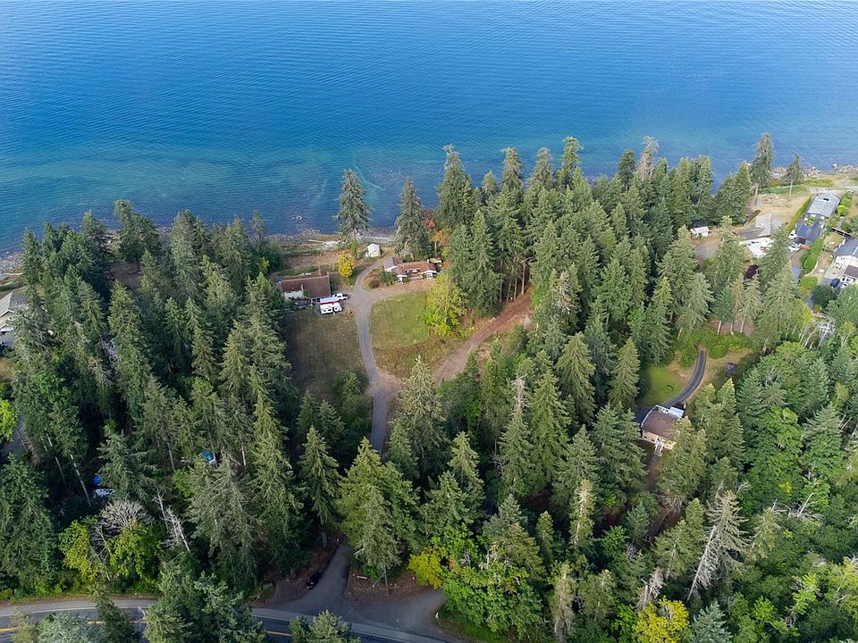 1st image of 4472 Island Hwy S