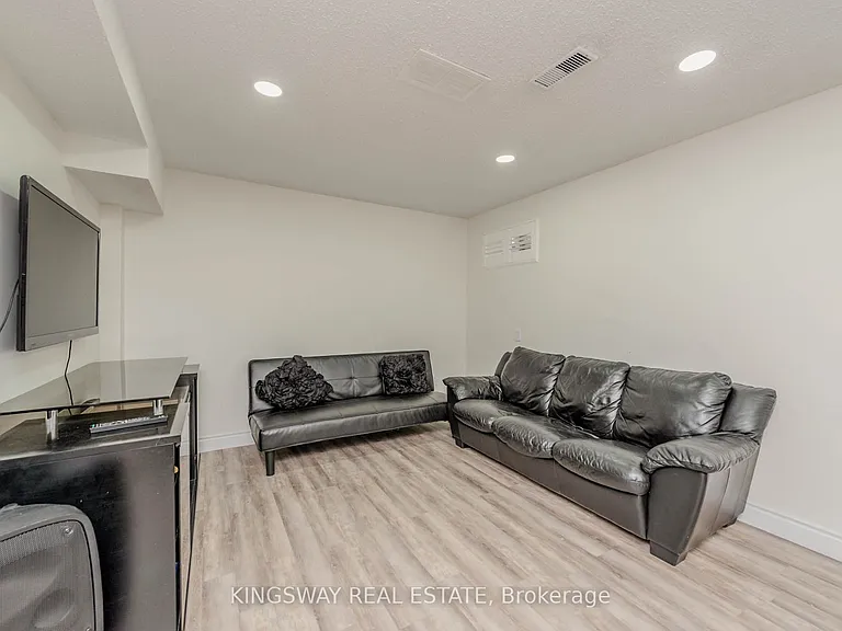 298 Forest Dr S — Photo 41