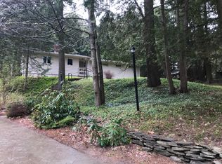 143 Forest Ave, Orono, ME 04473