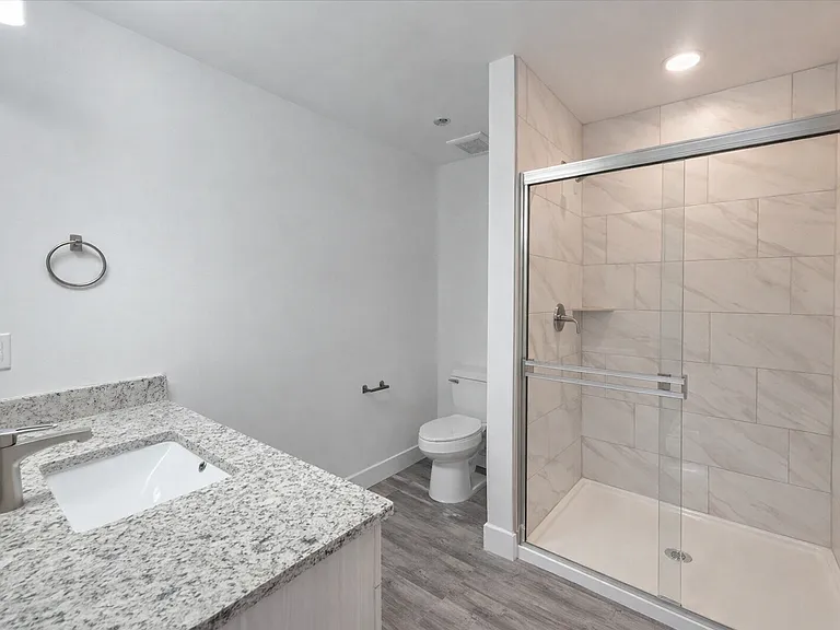 5846 W 40th Ct — Photo 17