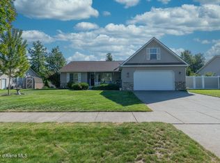 2066 E Goldleaf Ln, Coeur D Alene, ID 83815