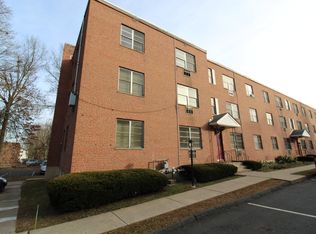 378 Park Rd #B-A2, West Hartford, CT 06119