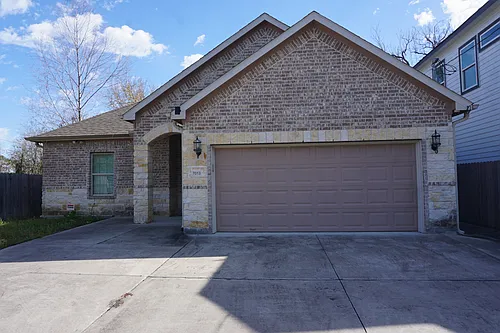 7013 Goforth St Photo 1
