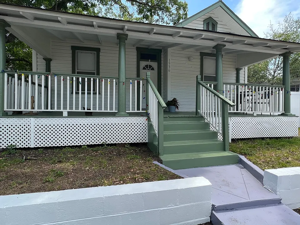 1936 W La Salle St