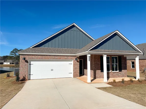 2529 Farmville Lakes Dr, Auburn, AL 36830