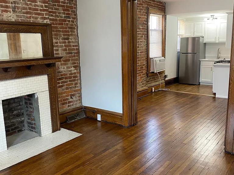 236 Buttles Ave — Photo 5