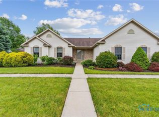 1813 Oregon Dr, Findlay, OH 45840