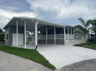 988 Xanadu Ave, Venice, FL 34285