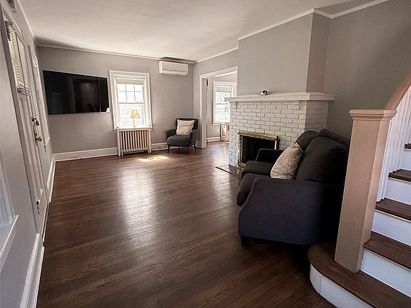5th image of 4112 Glenwood Street