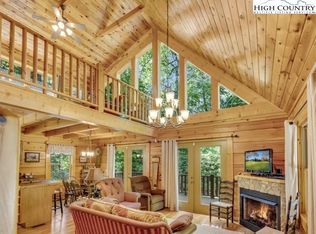 142 Little Creek Ln, Glade Valley, NC 28627