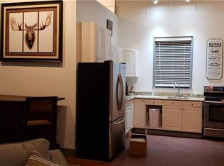 78 Thompson Pl, Roswell, GA 30075