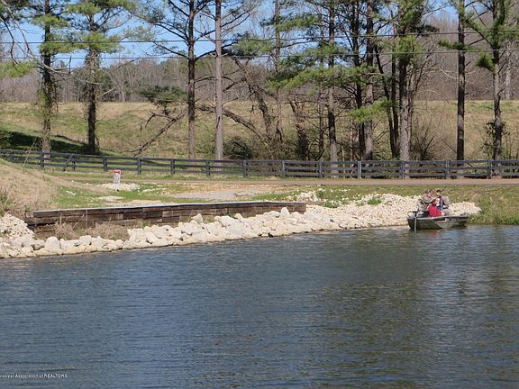 3rd image of 0 Woodland Lake Dr