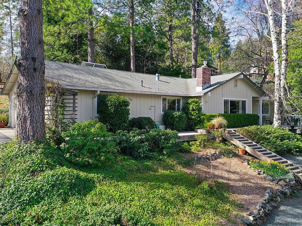 1st image of 15198 Lorie Dr