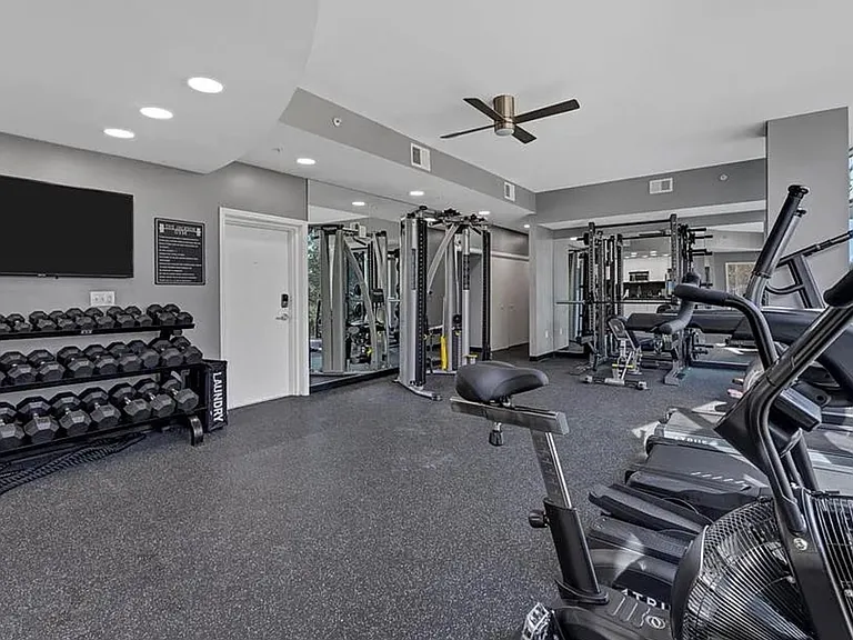 525 E Jackson St #706 — Photo 39