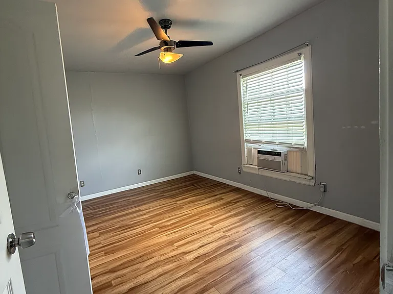 135 E Quill Dr #2 — Photo 10