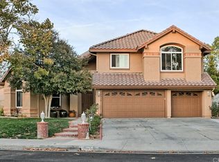25318 Clear View Ct, Santa Clarita, CA 91350