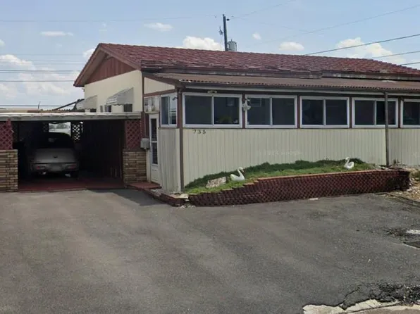 735 Circle Dr, Catasauqua, PA 18032