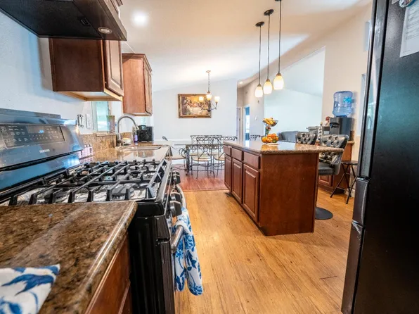 4963 Eleven Oaks Ln, North Highlands, CA 95660