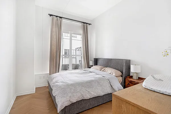 Rented by Compass | media 21