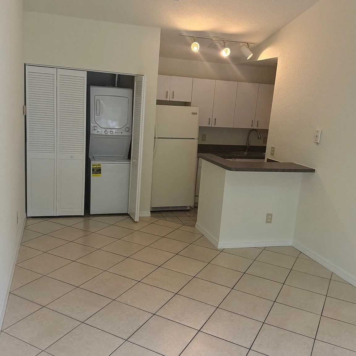1 bed, 500 sqft, $1,250 — Photo 3