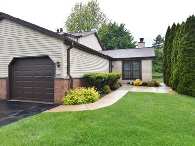 8245 South Legend DRIVE, Franklin, WI, 53132